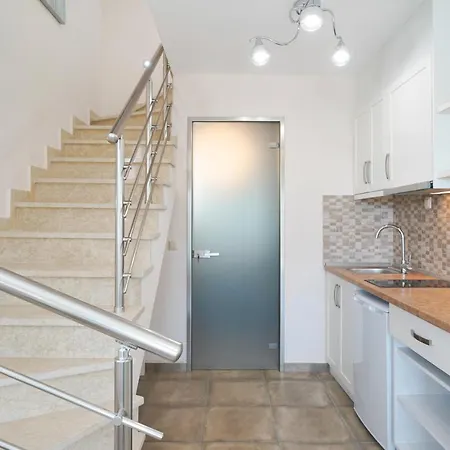 Atspas View * Skála Marión