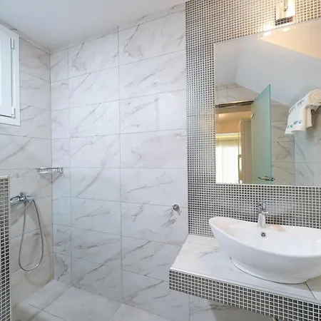 Atspas View Apartment Skála Marión